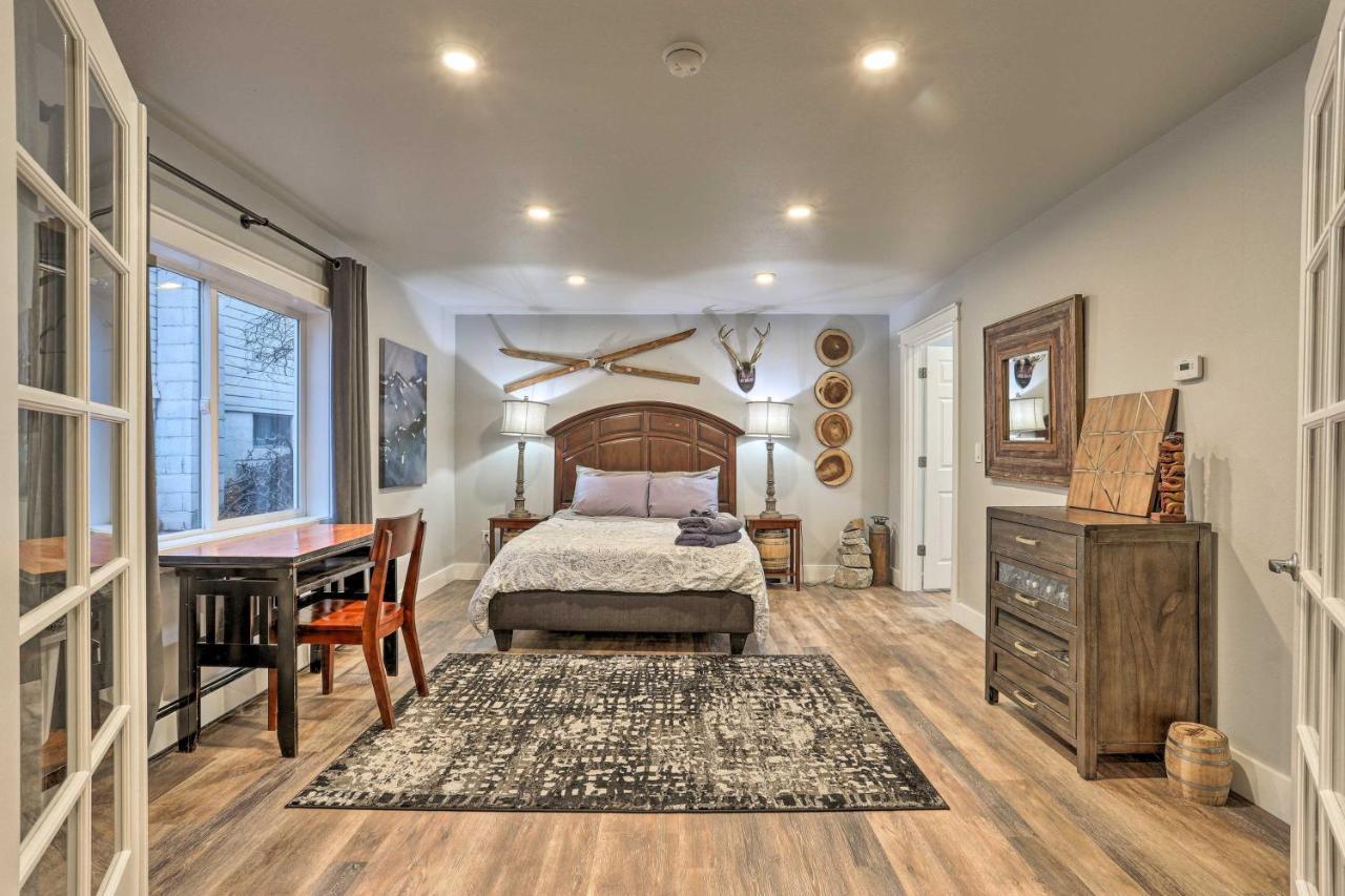 Appartamento Rustic Anchorage Hideaway Walk To Coastal Trail! Esterno foto